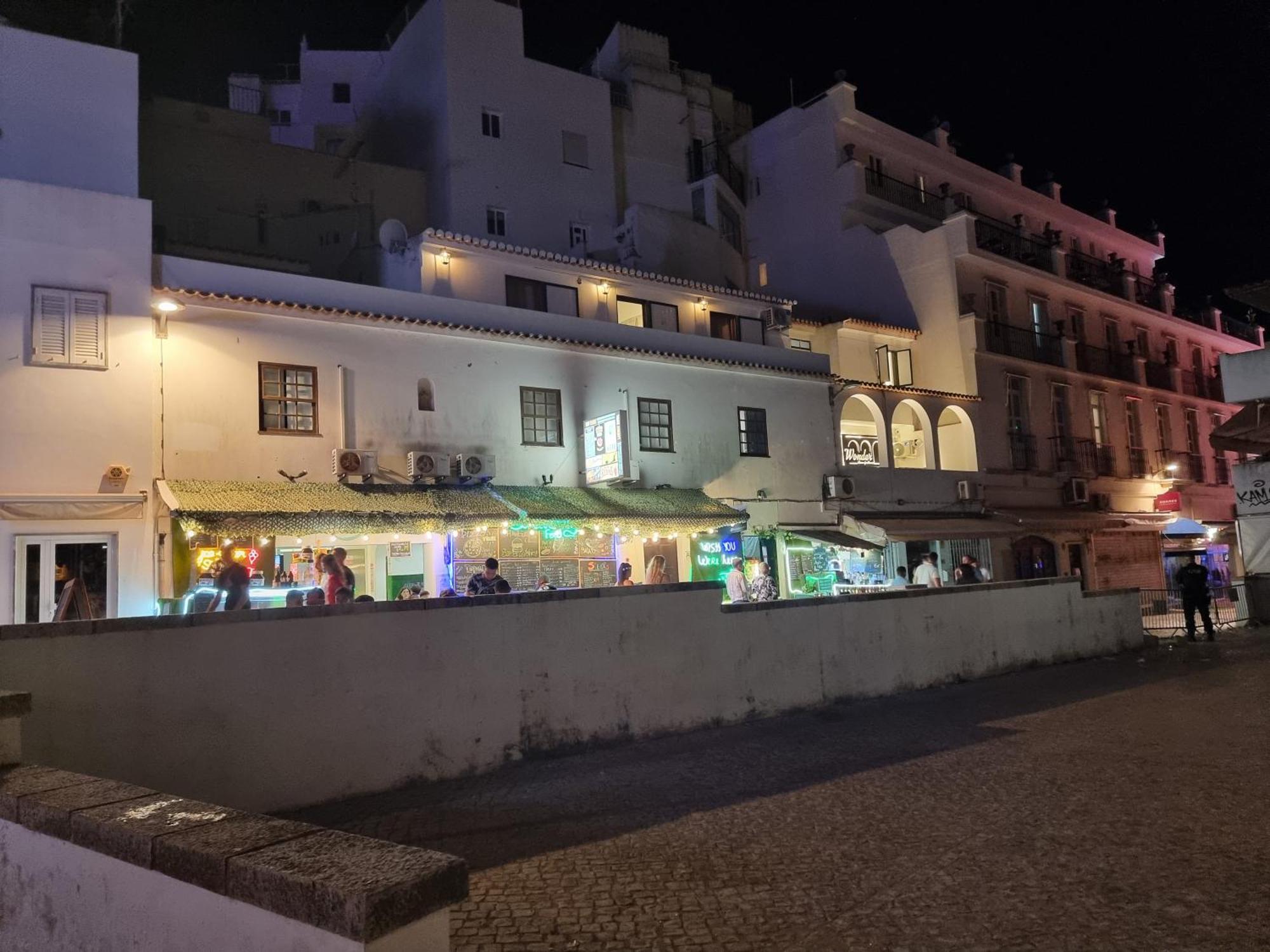 Wonder Charm Guesthouse Αλμπουφέιρα Εξωτερικό φωτογραφία