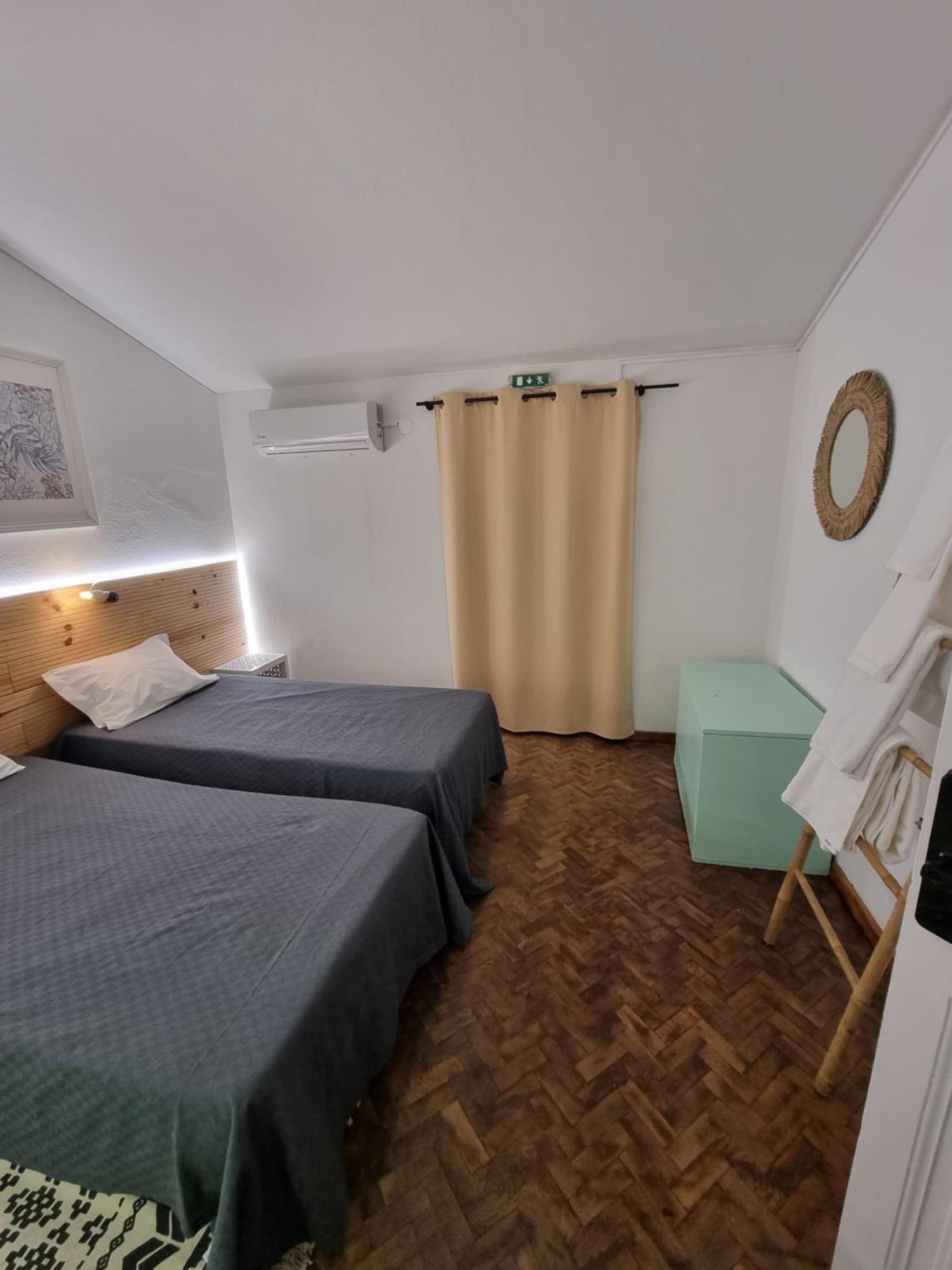 Wonder Charm Guesthouse Αλμπουφέιρα Δωμάτιο φωτογραφία