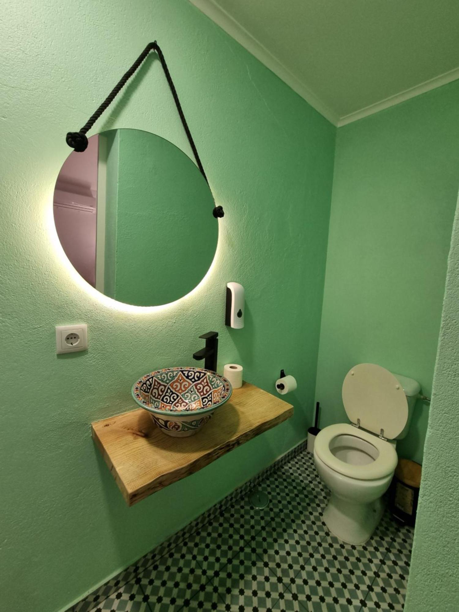 Wonder Charm Guesthouse Αλμπουφέιρα Δωμάτιο φωτογραφία