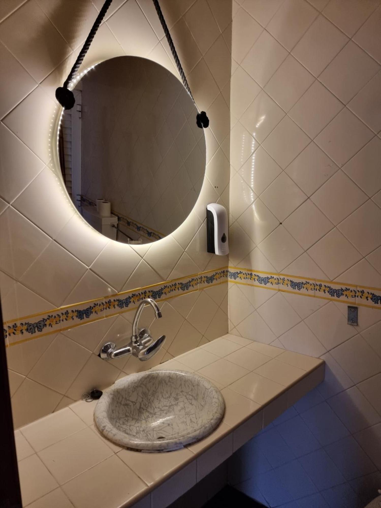 Wonder Charm Guesthouse Αλμπουφέιρα Δωμάτιο φωτογραφία